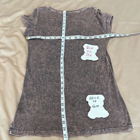 Liberation szS distressed tie dye embellished SS T difficult color to photo GUC - Picture 4 of 7